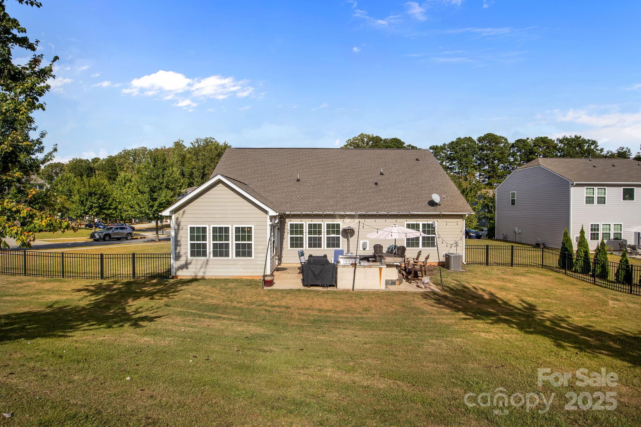 15925 Foreleigh Road Property Photo 41