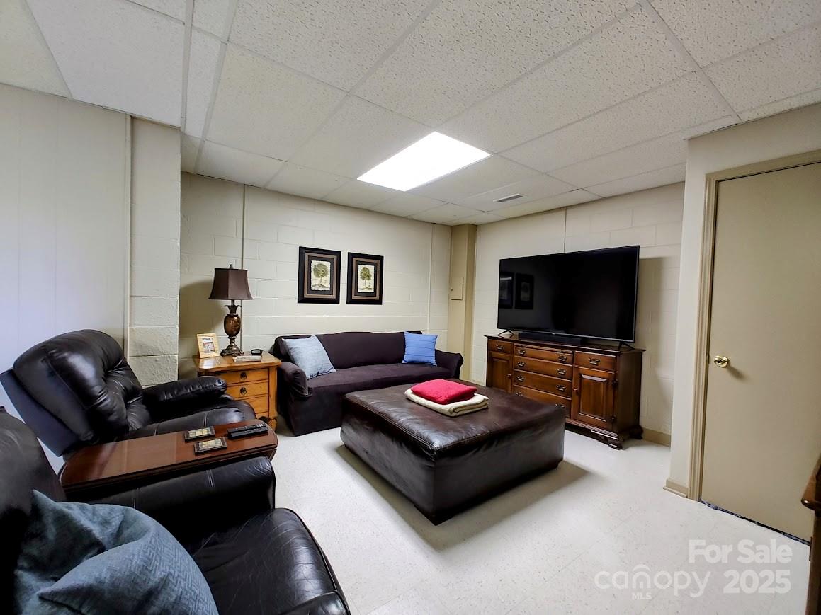 545 Summit Road Property Photo 14