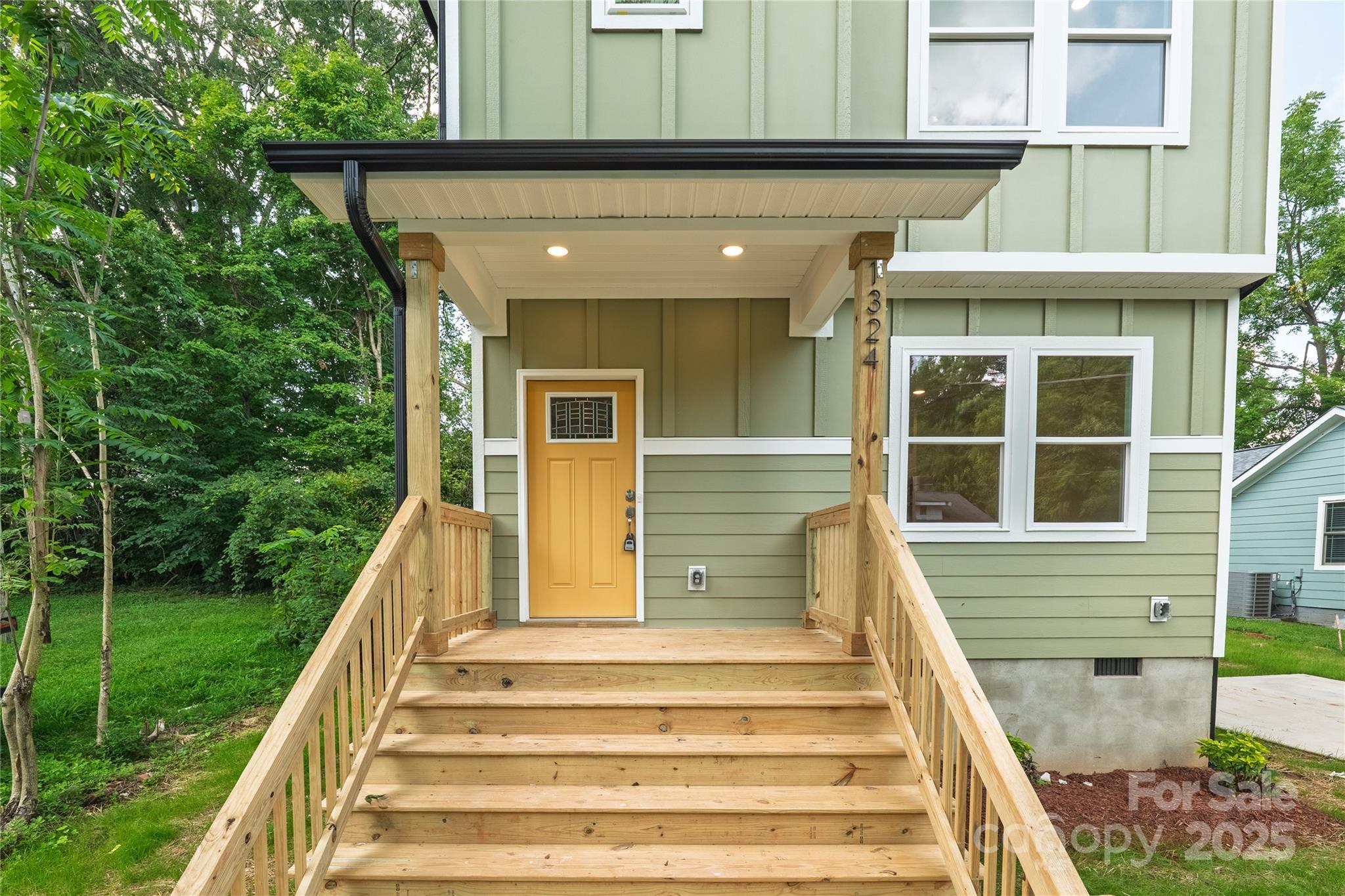 1324 Old Charlotte Road Property Photo 2