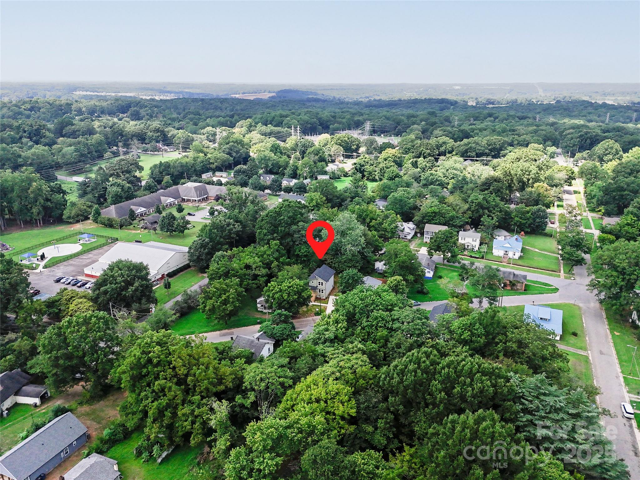 1324 Old Charlotte Road Property Photo 4