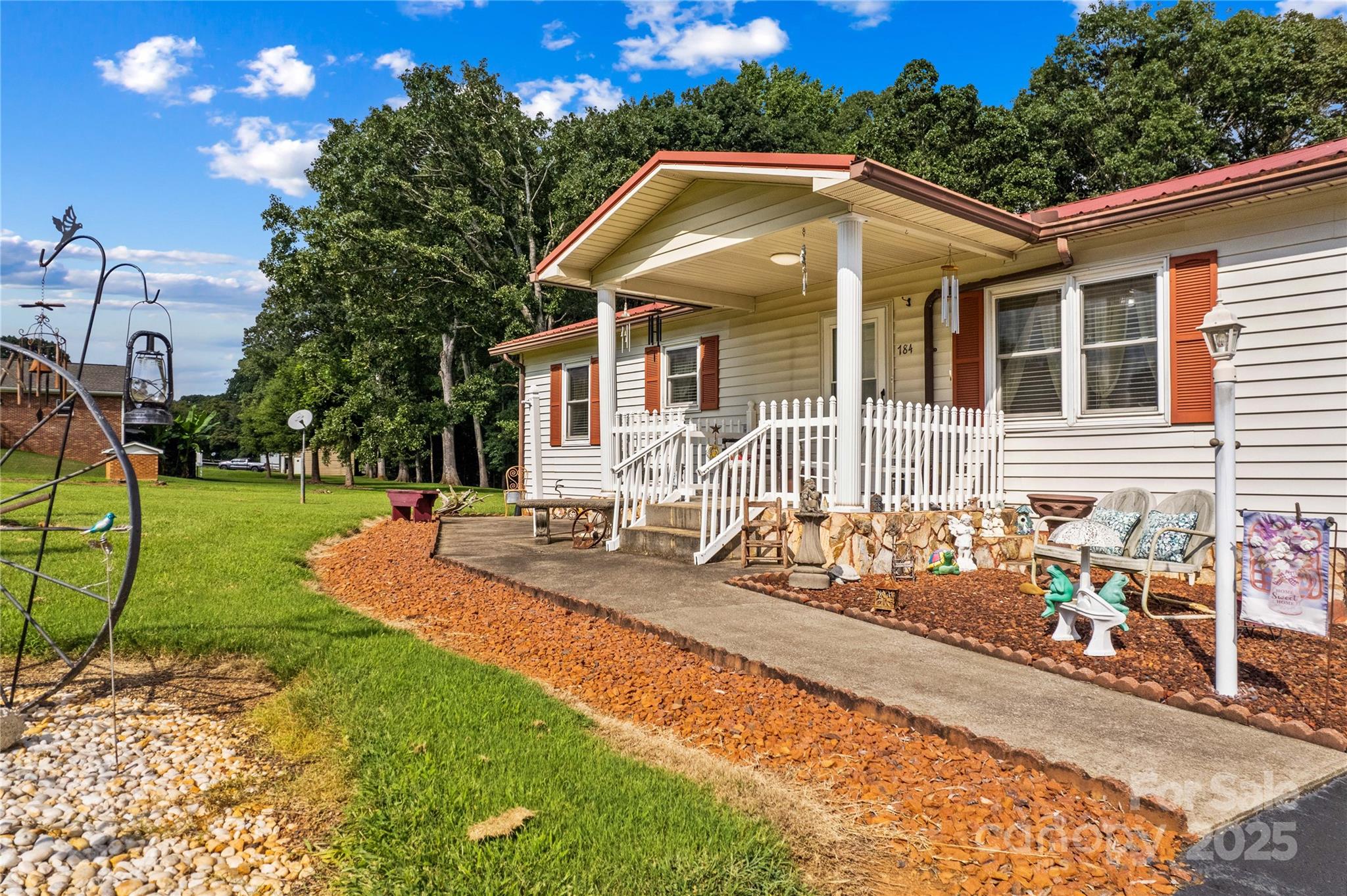 784 Whites Farm Road Property Photo 8