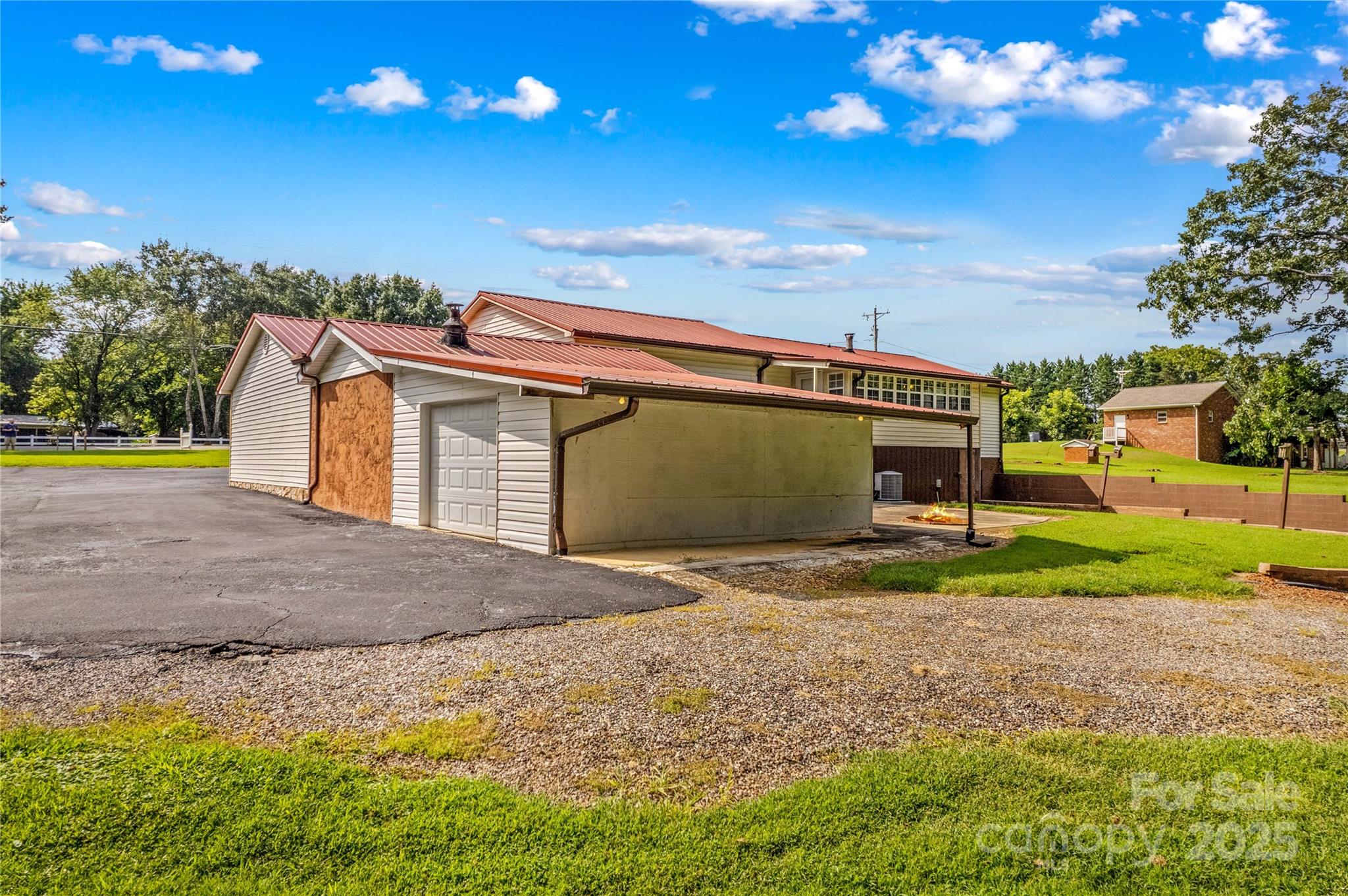 784 Whites Farm Road Property Photo 44