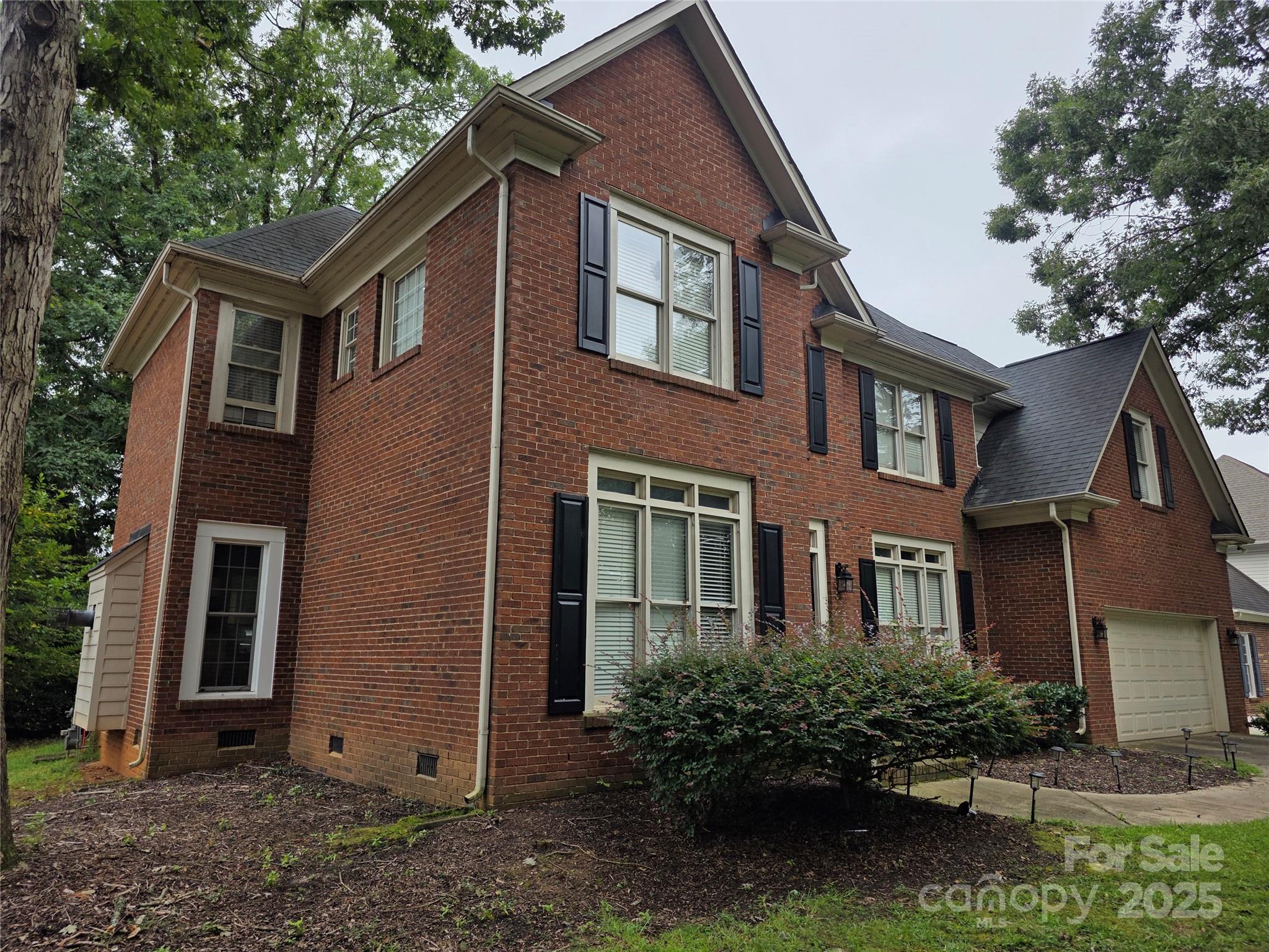 11550 Falling Leaves Drive Property Photo 5