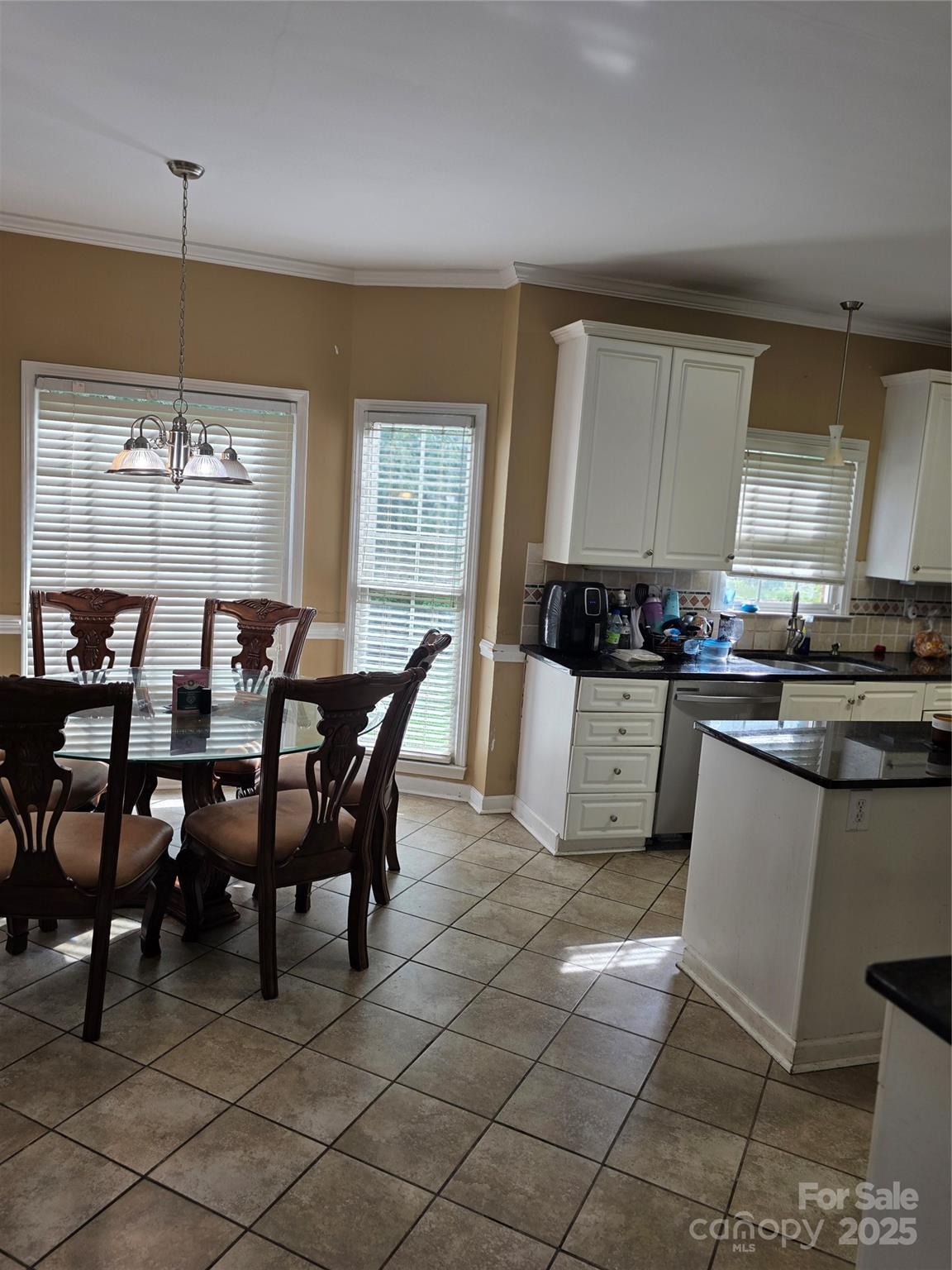 11550 Falling Leaves Drive Property Photo 15