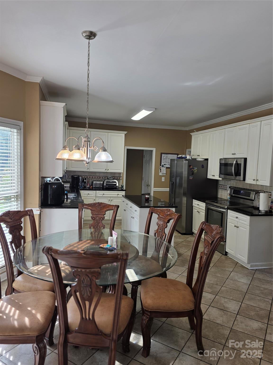 11550 Falling Leaves Drive Property Photo 16