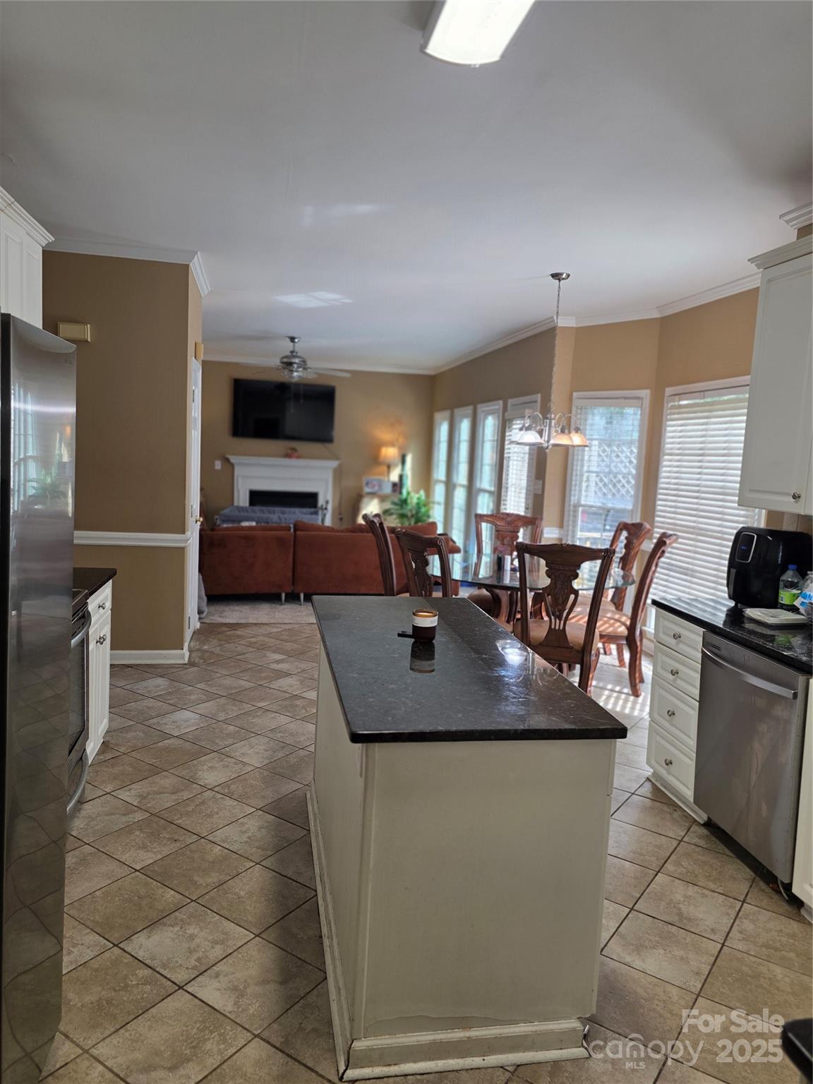 11550 Falling Leaves Drive Property Photo 17