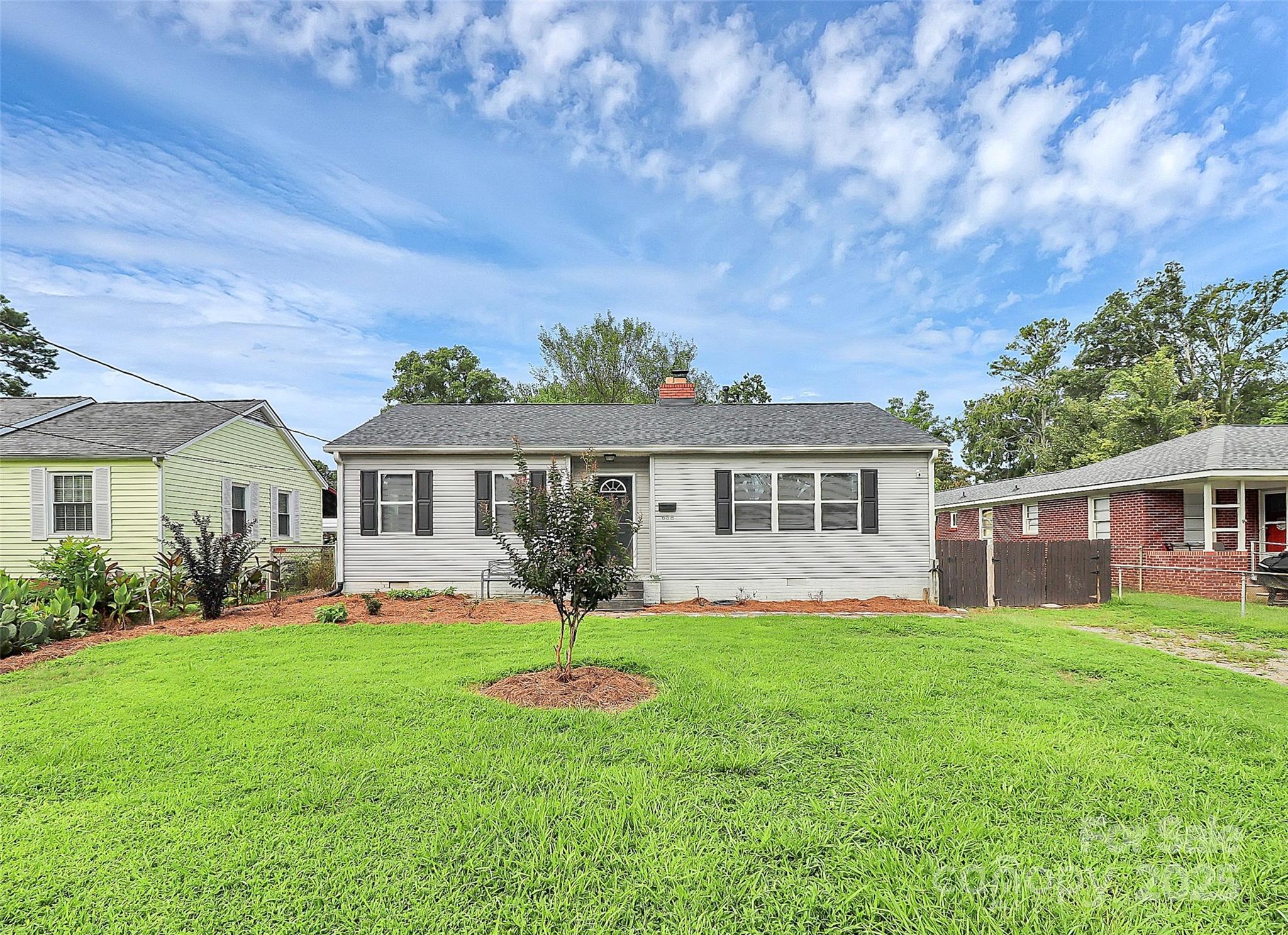 658 Rockwood Drive Property Photo 4