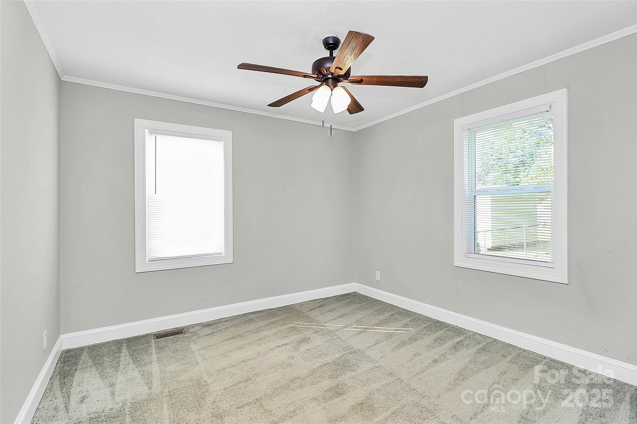 658 Rockwood Drive Property Photo 28