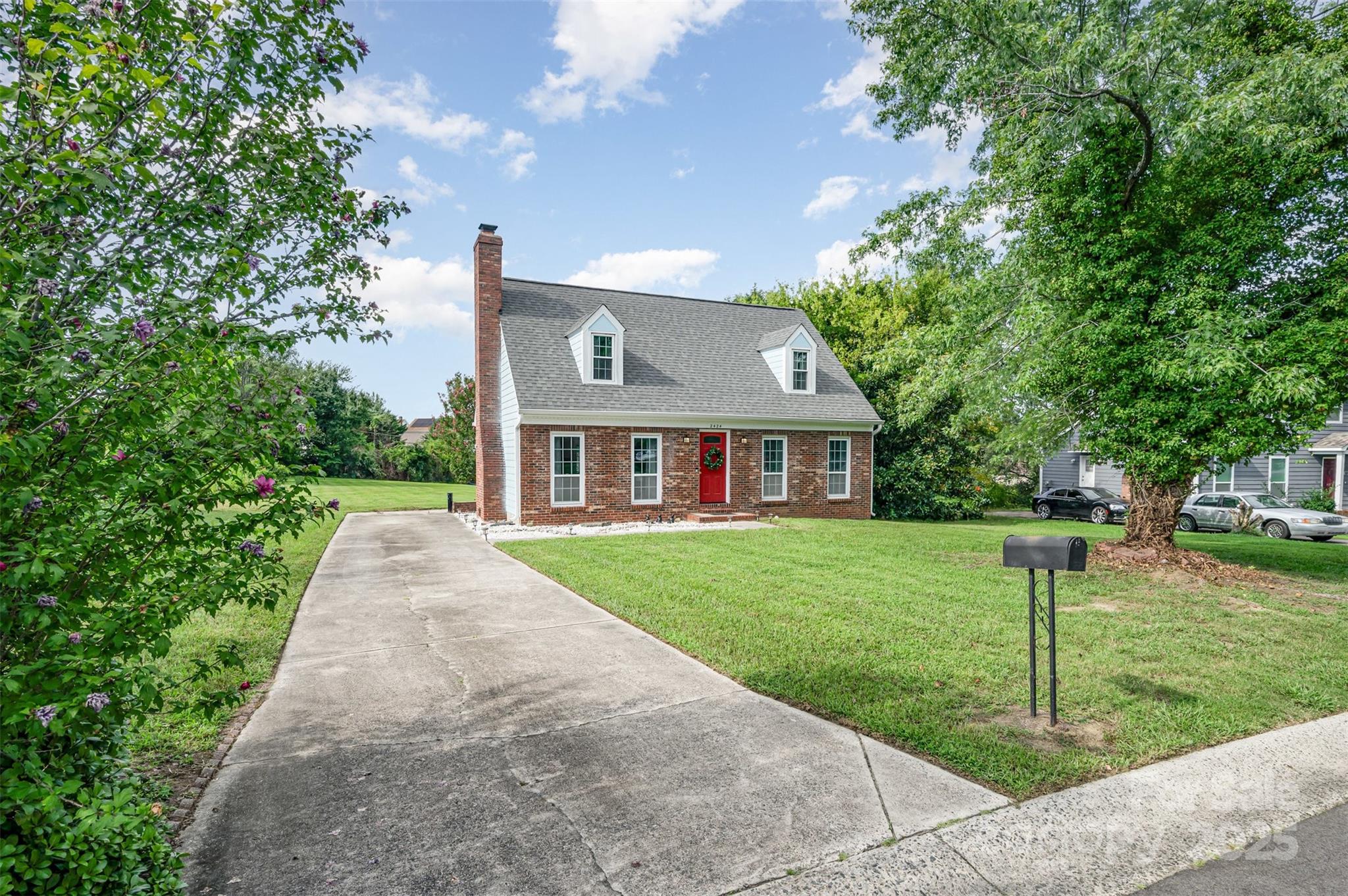 2424 Castlecomer Drive Property Photo 23