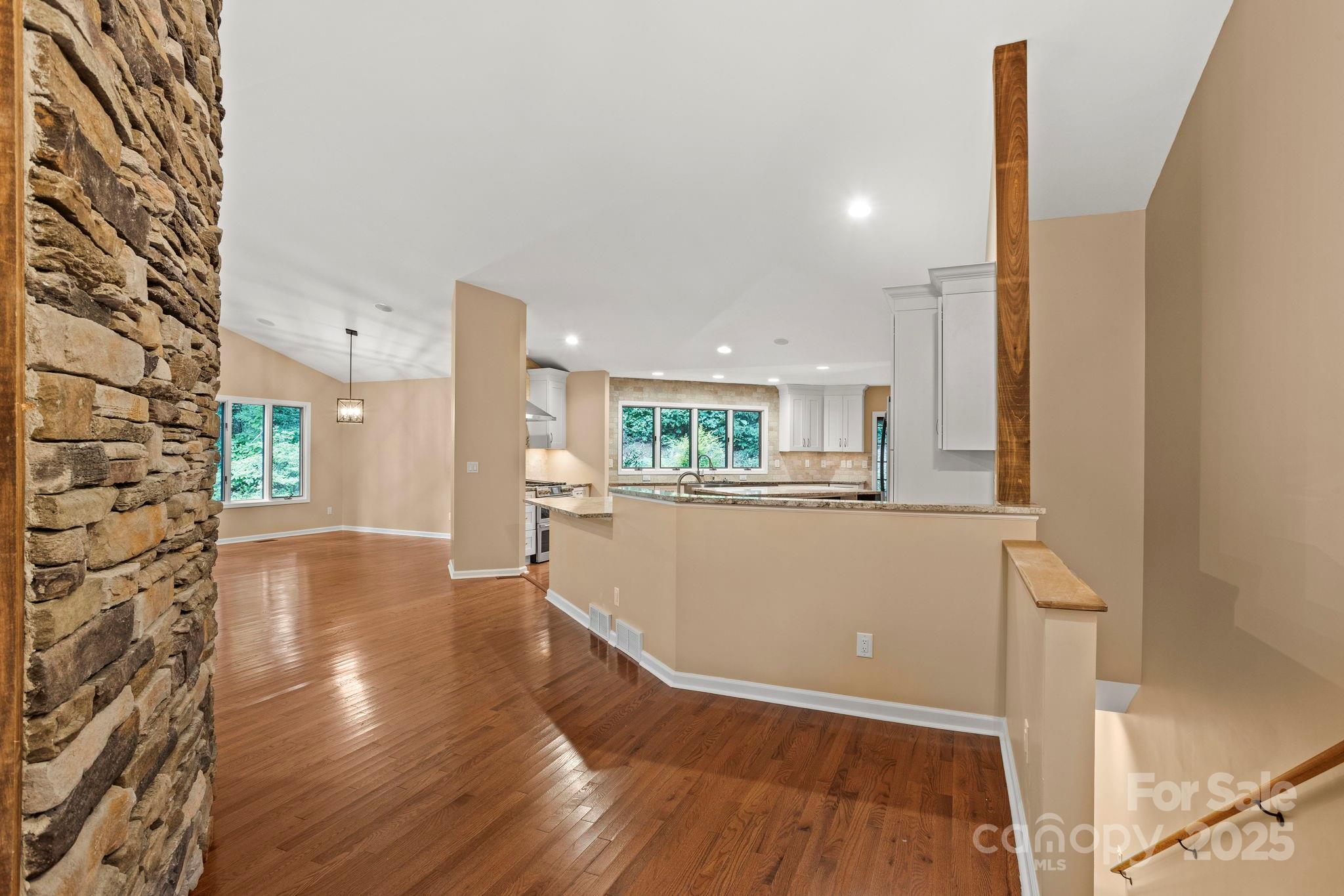 35 Mountain Lake Drive Property Photo 6