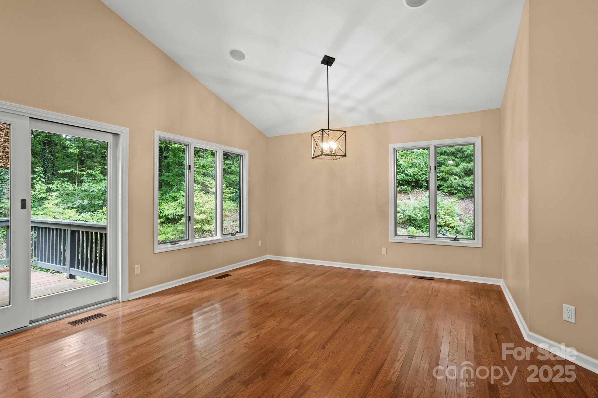 35 Mountain Lake Drive Property Photo 8