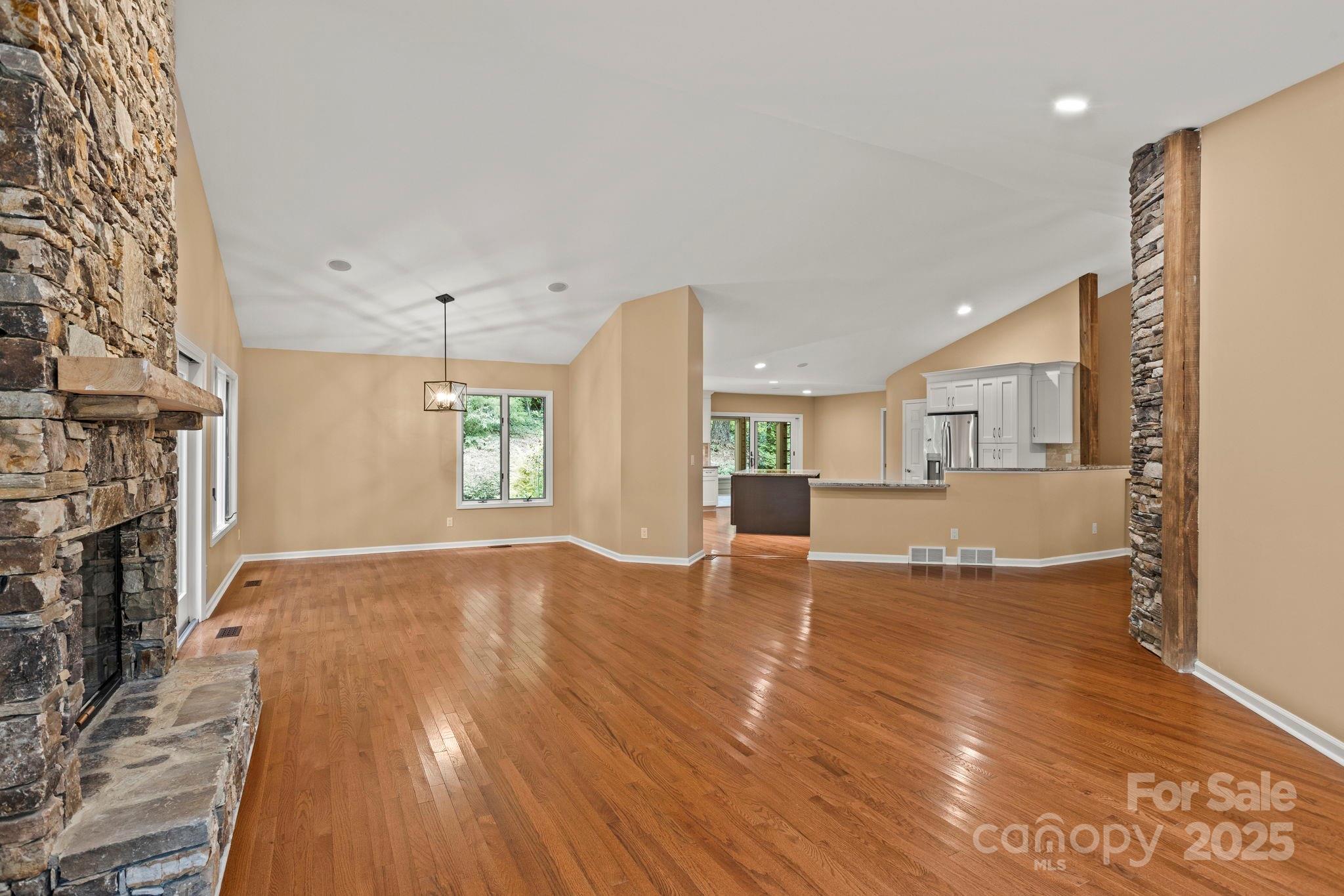 35 Mountain Lake Drive Property Photo 11