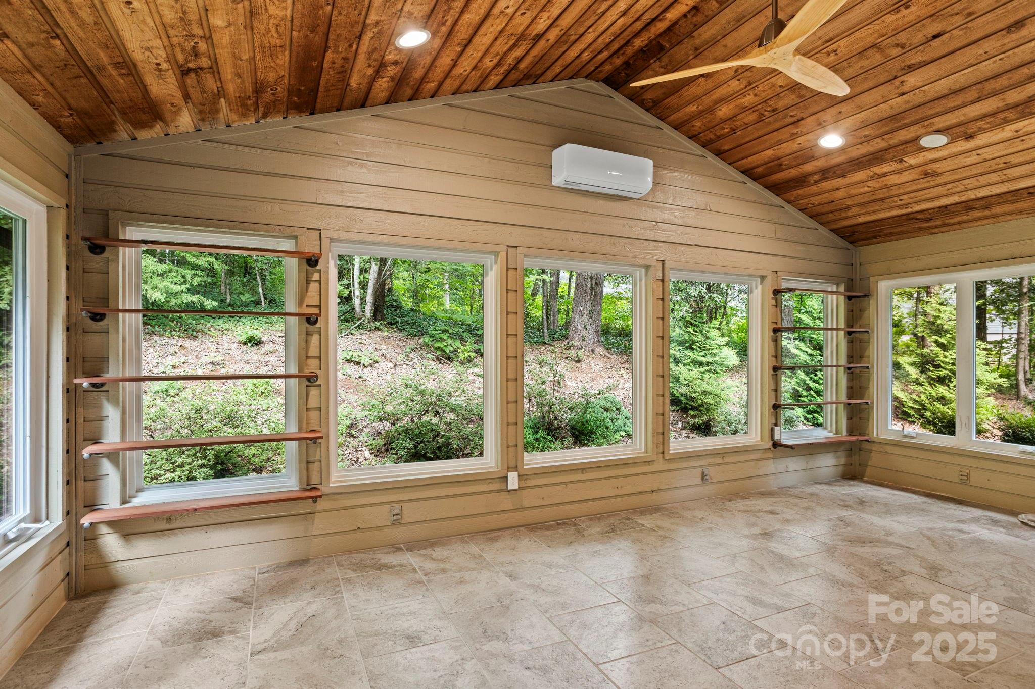 35 Mountain Lake Drive Property Photo 18