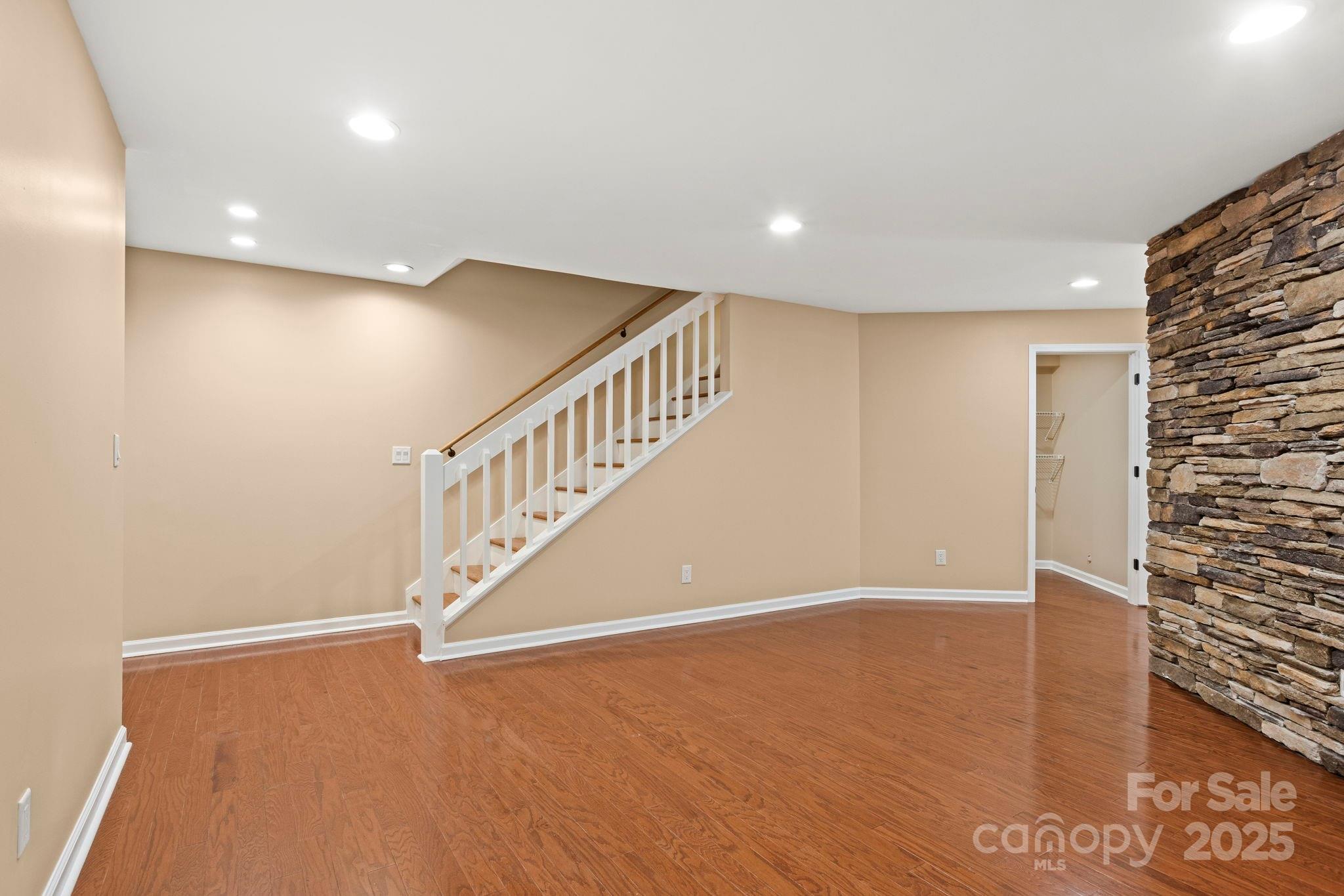 35 Mountain Lake Drive Property Photo 29