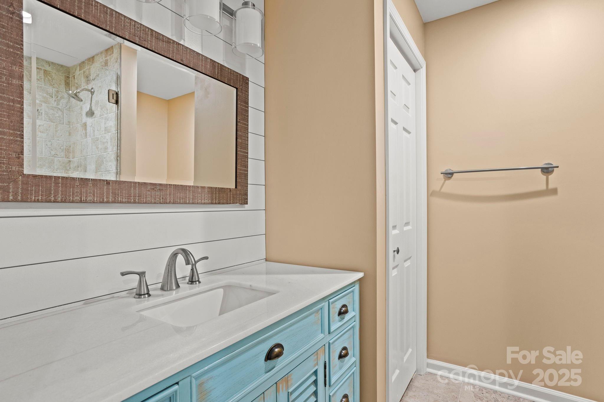 35 Mountain Lake Drive Property Photo 32