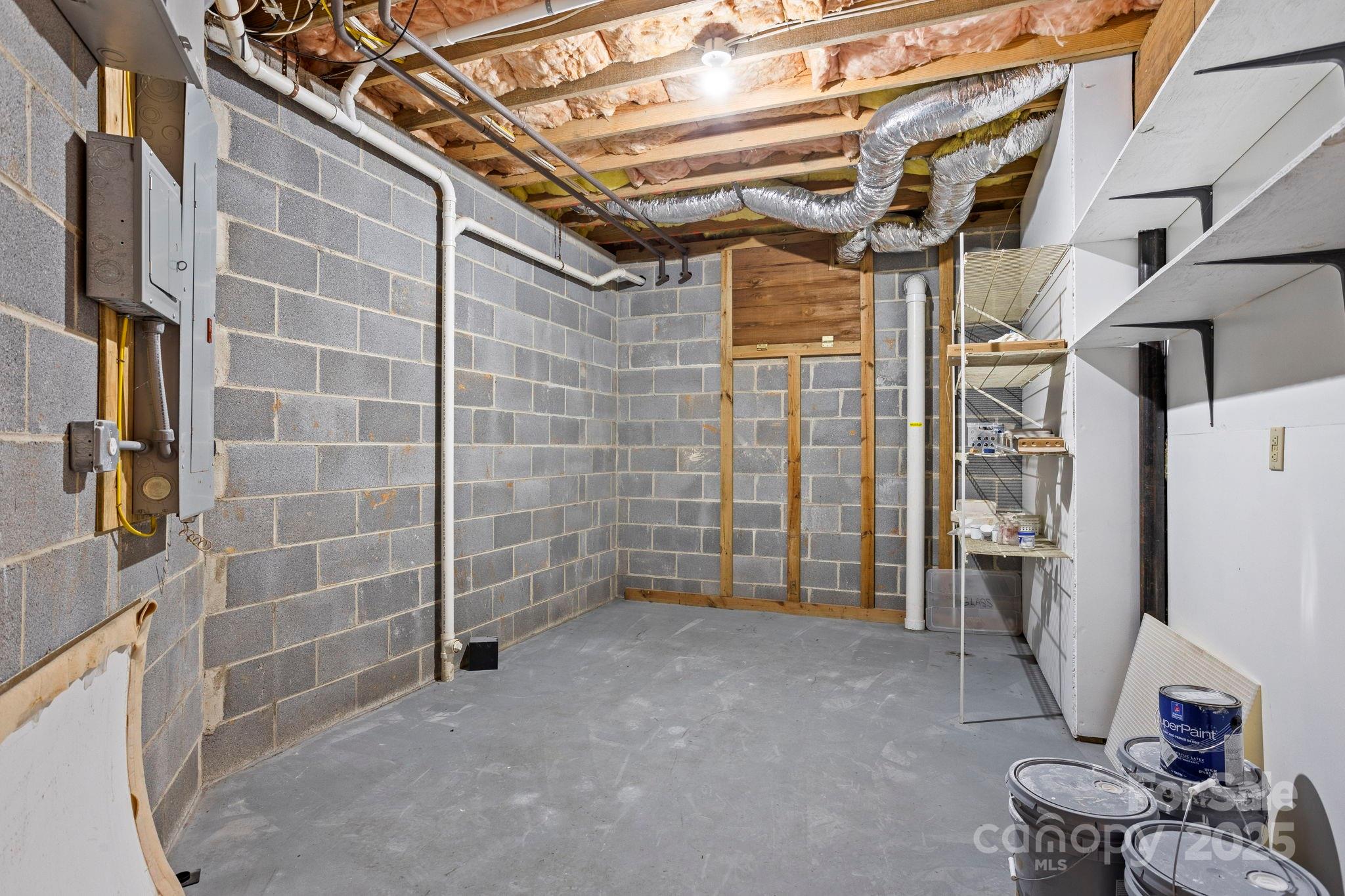 35 Mountain Lake Drive Property Photo 38