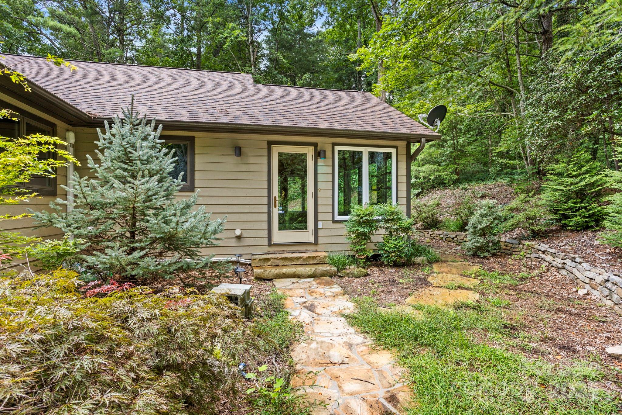 35 Mountain Lake Drive Property Photo 44