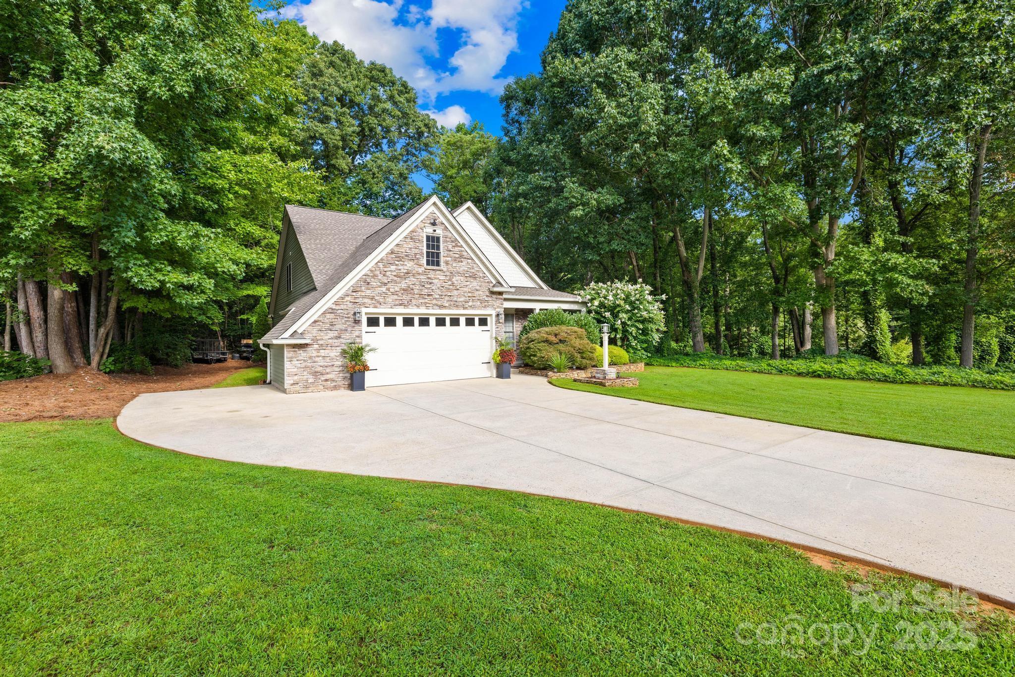 119 Jennymarie Road Property Photo 3