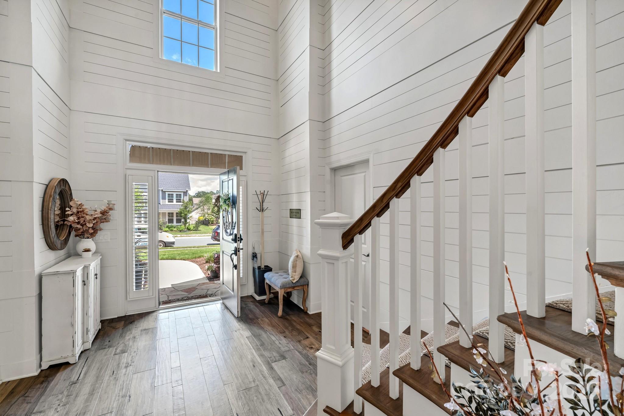 1041 Chippenham Avenue Property Photo 4