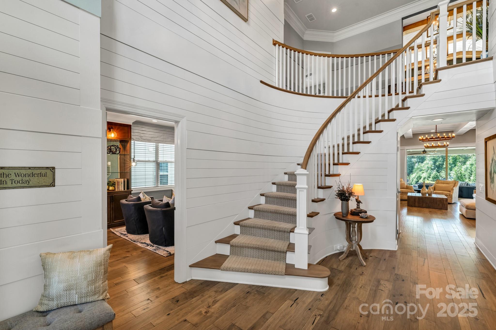 1041 Chippenham Avenue Property Photo 5