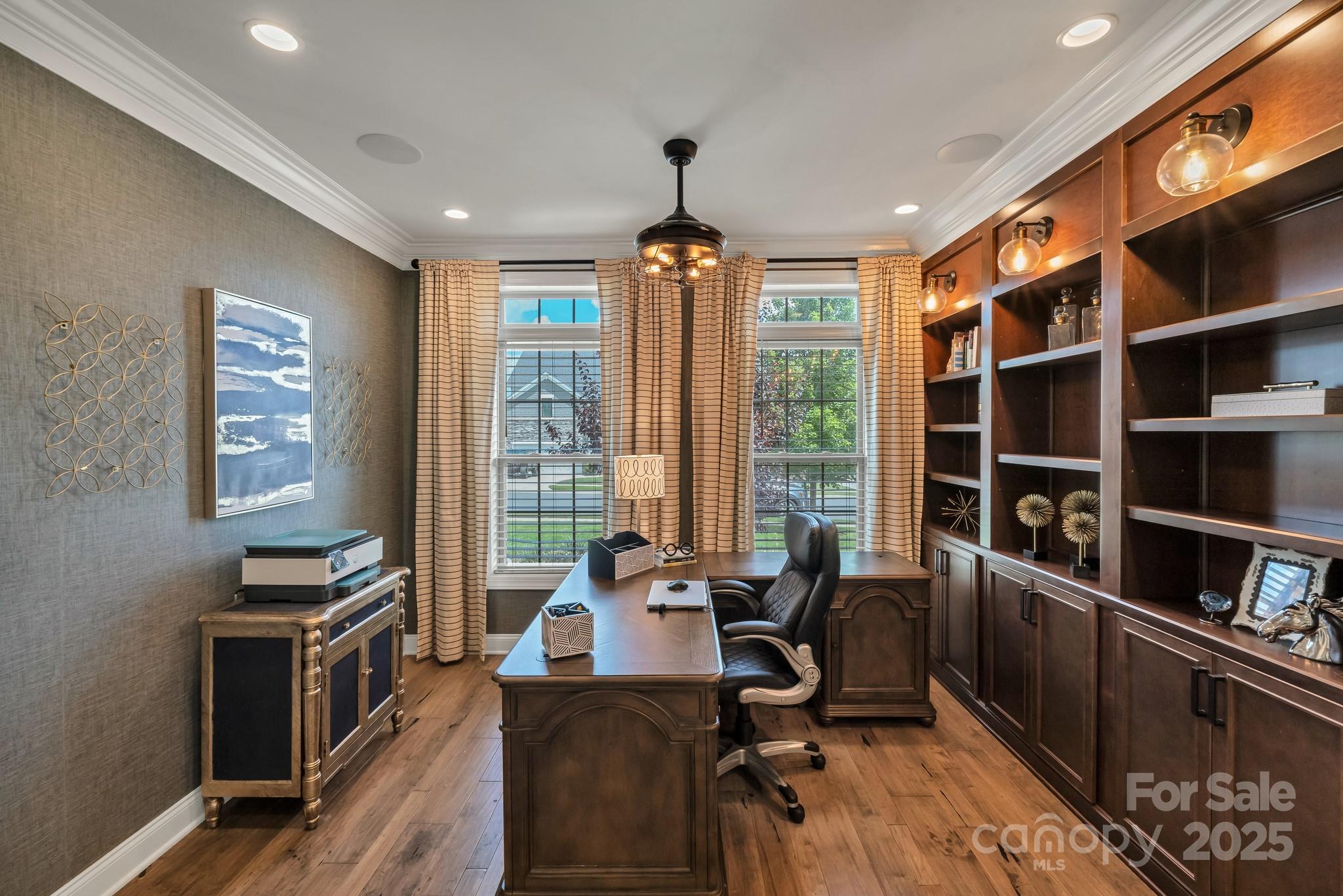 1041 Chippenham Avenue Property Photo 8