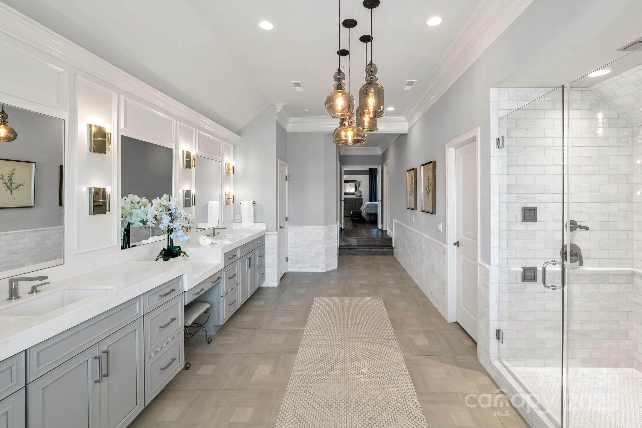 1041 Chippenham Avenue Property Photo 39