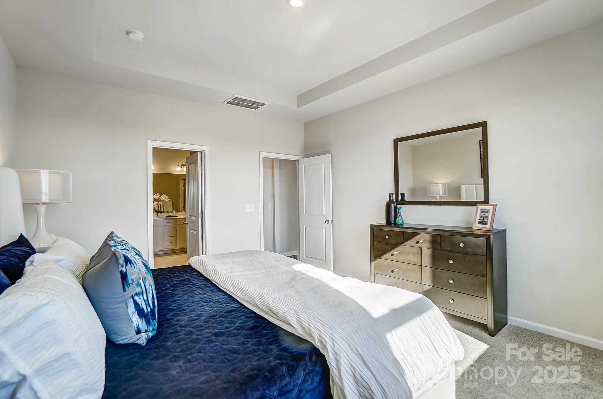 2732 Westmont Drive Property Photo 17