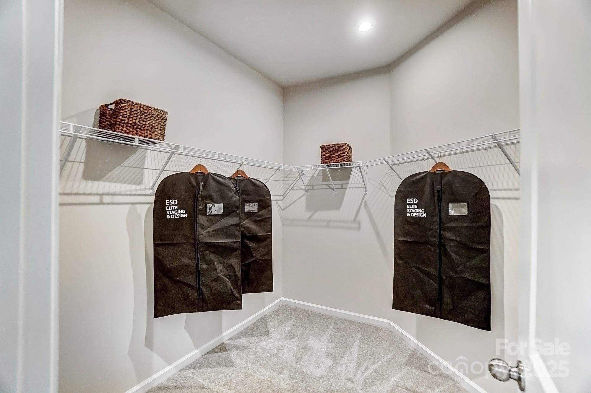 2732 Westmont Drive Property Photo 21