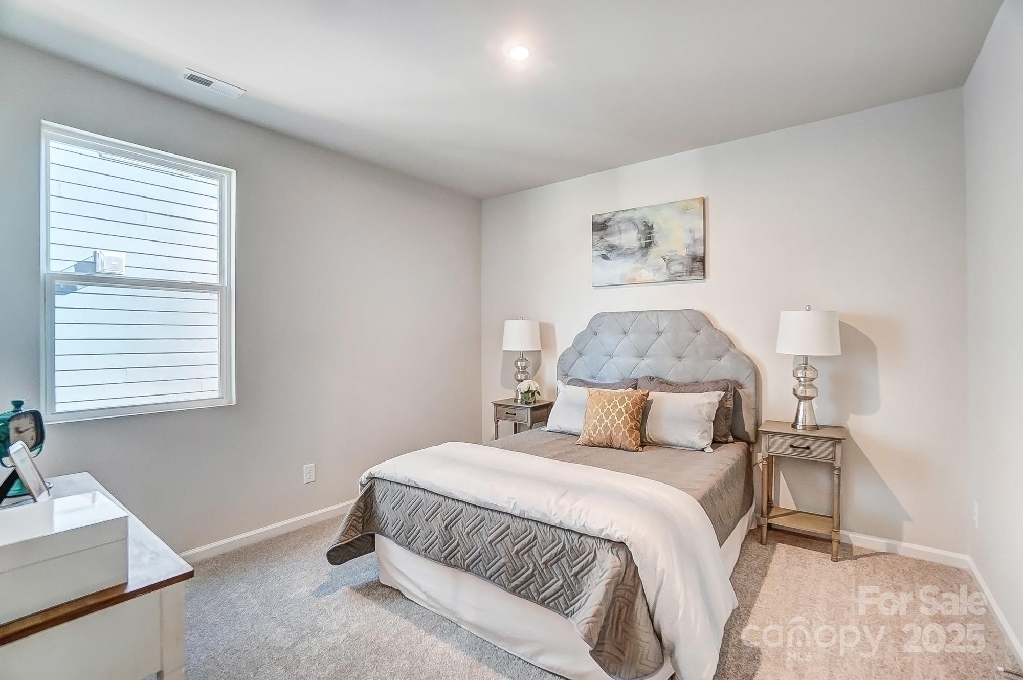 2732 Westmont Drive Property Photo 22