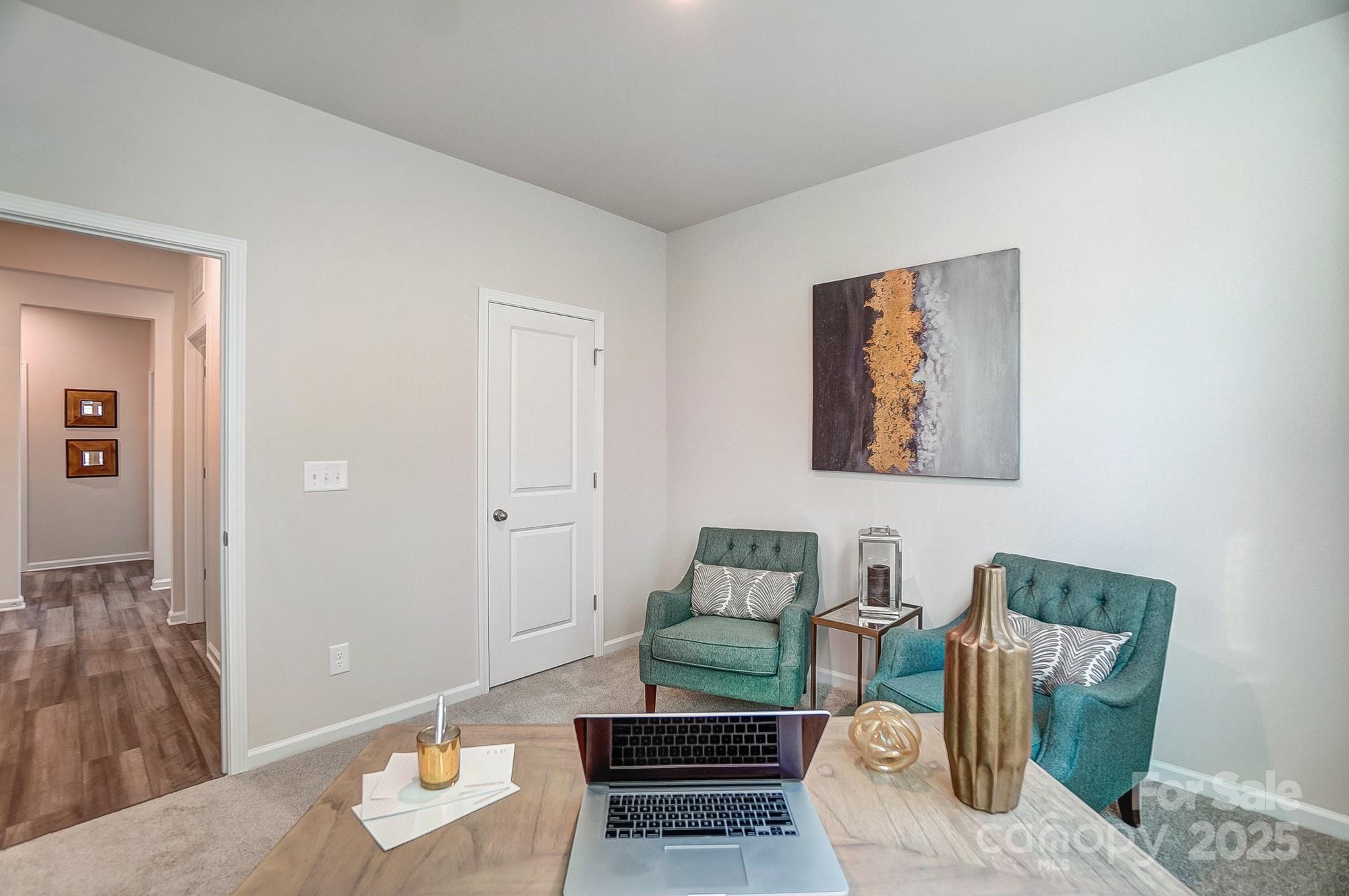 2732 Westmont Drive Property Photo 28