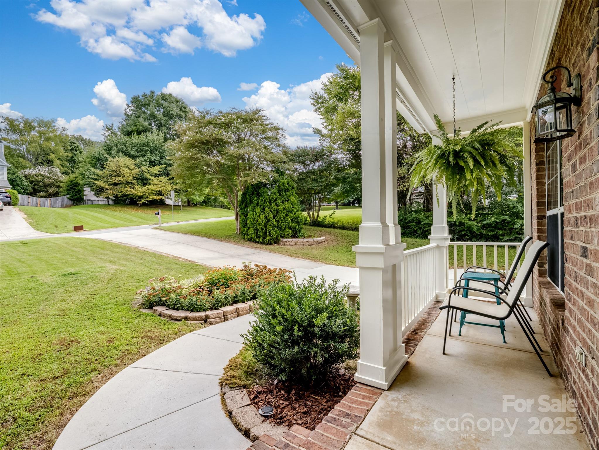 5417 Apple Glen Drive Property Photo 4