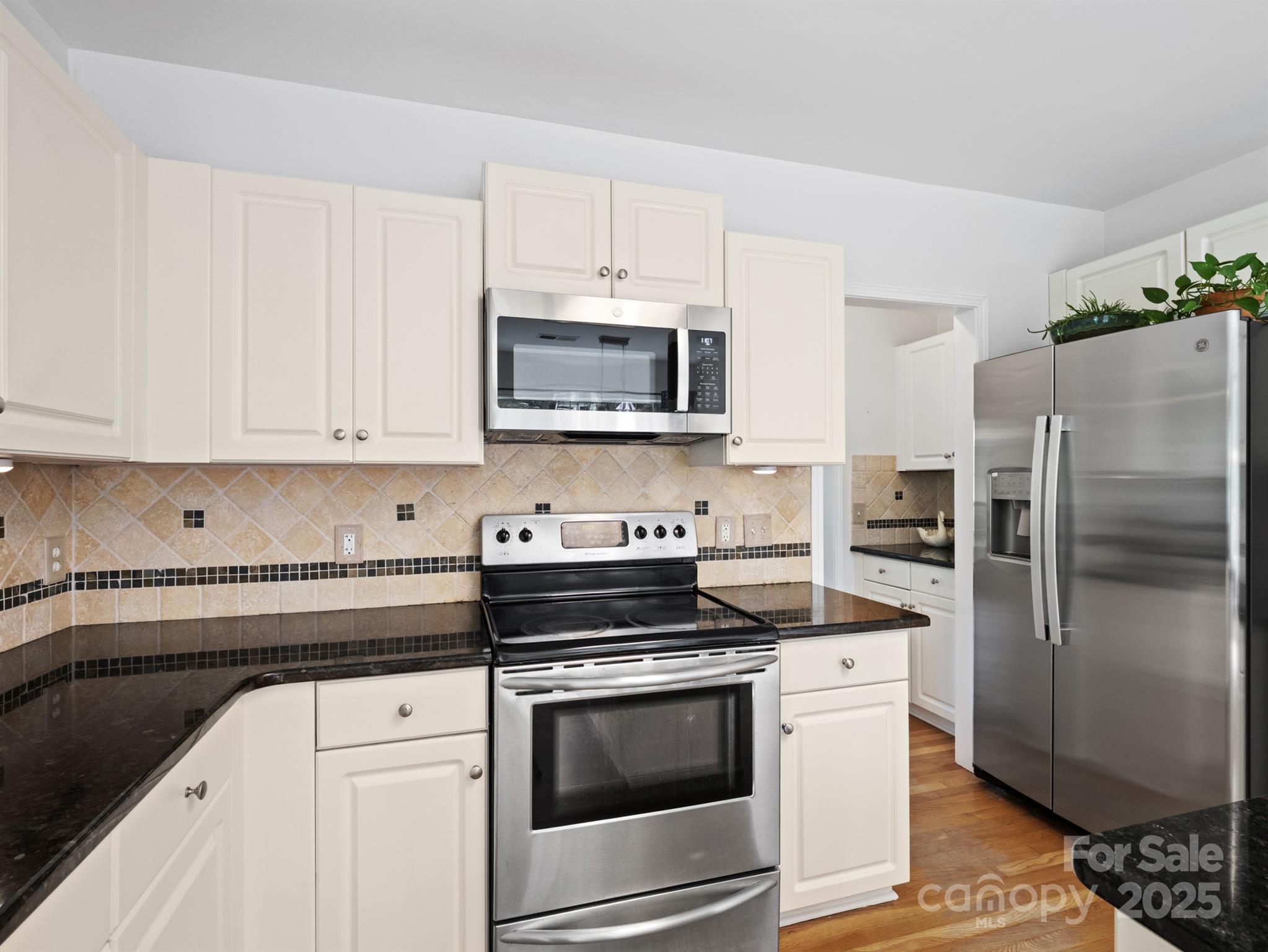 5417 Apple Glen Drive Property Photo 18