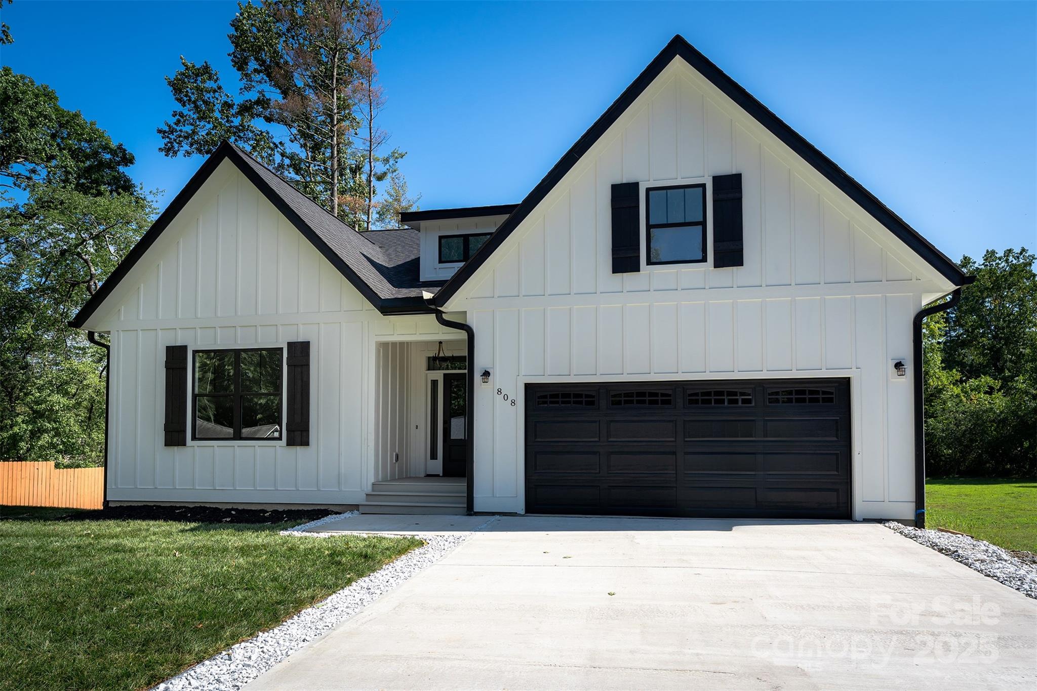 808 Maybank Drive Property Photo 1