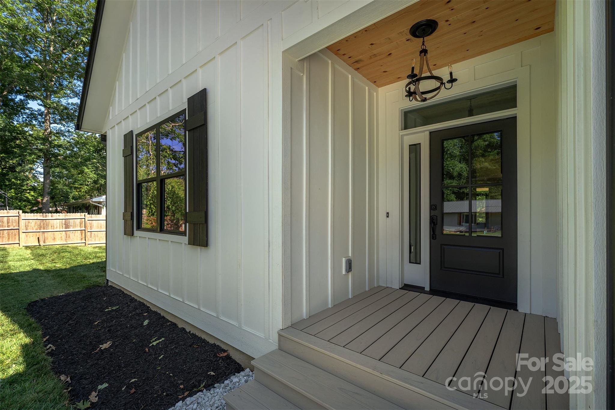 808 Maybank Drive Property Photo 3