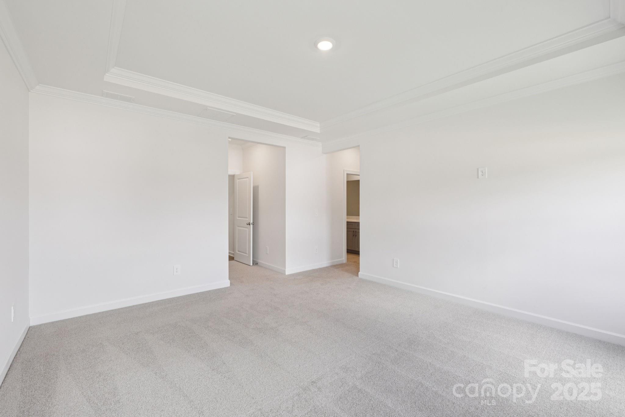 708 Palmer Pendleton Way Property Photo 9