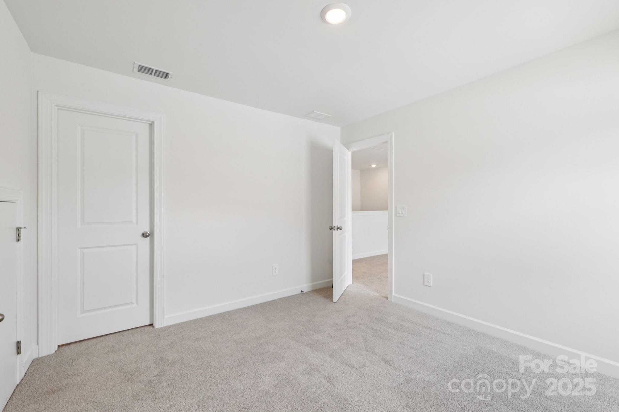 708 Palmer Pendleton Way Property Photo 10