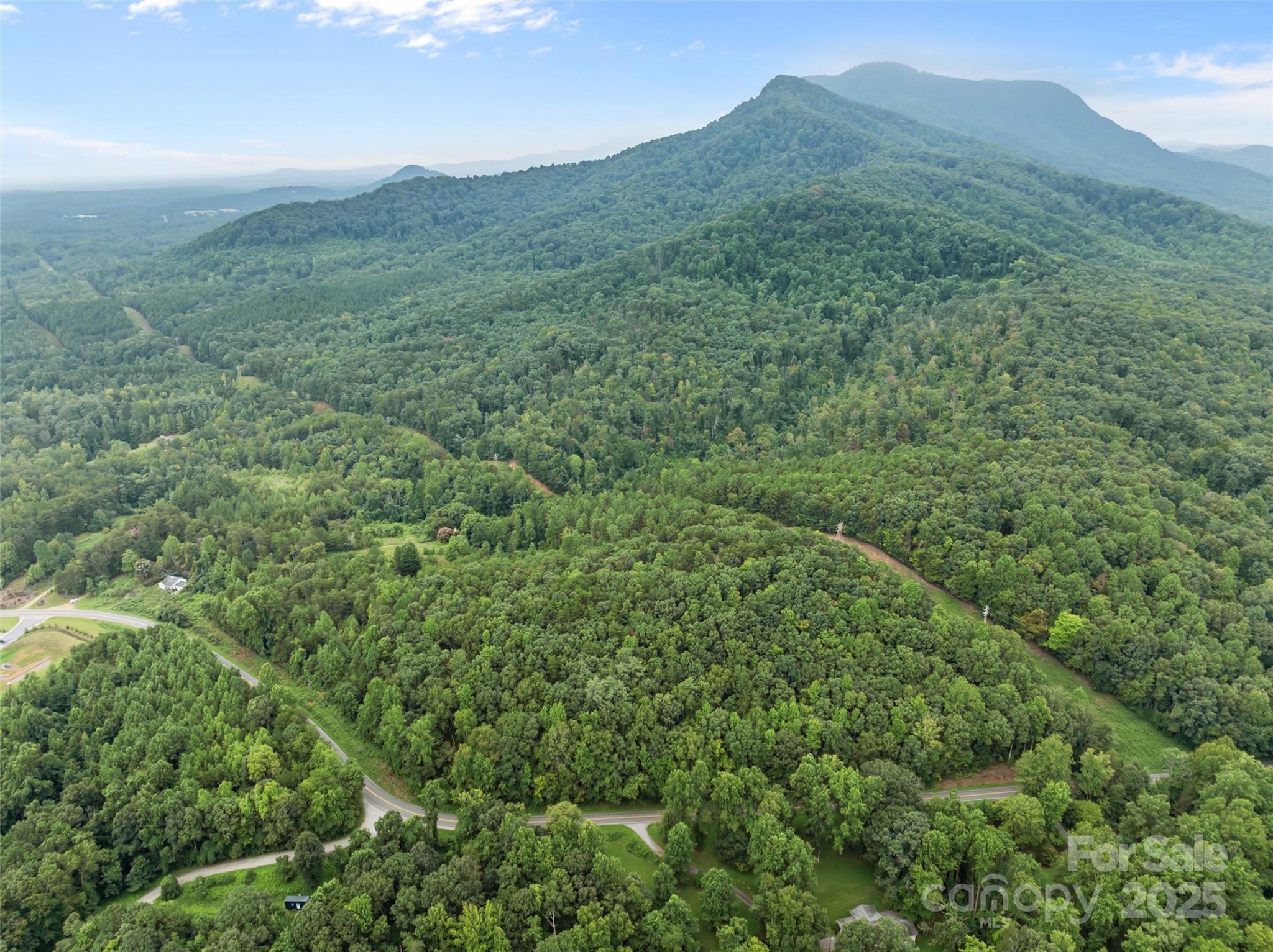 823 Silver Creek Road Property Photo 6