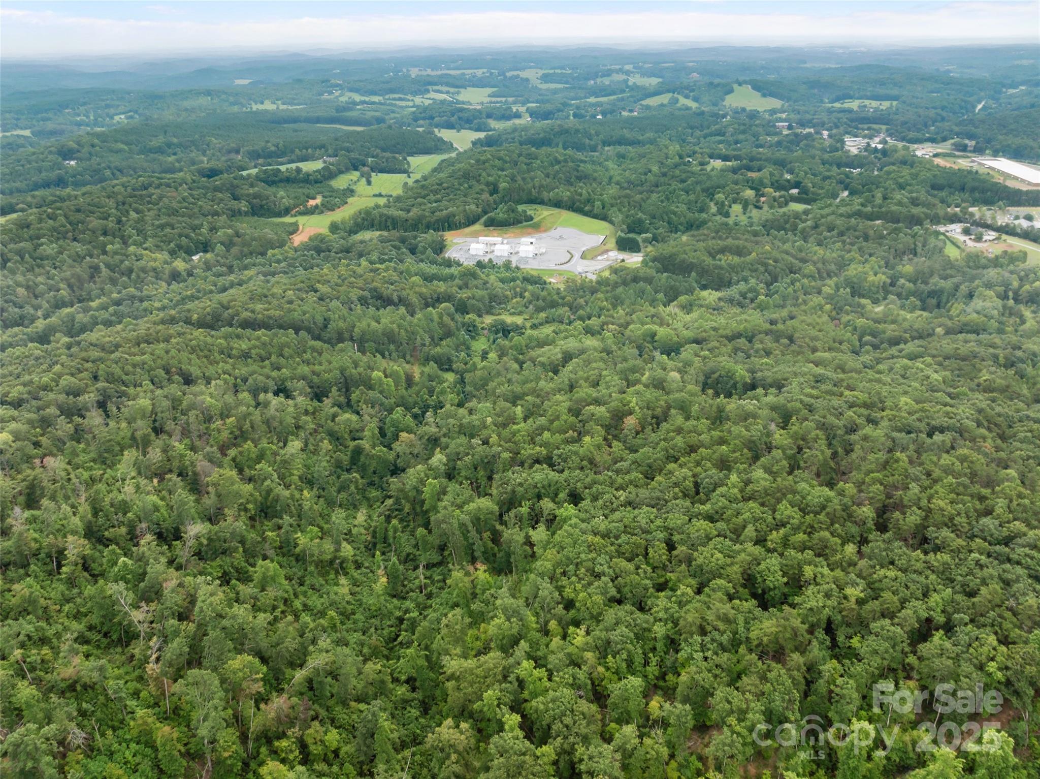823 Silver Creek Road Property Photo 10