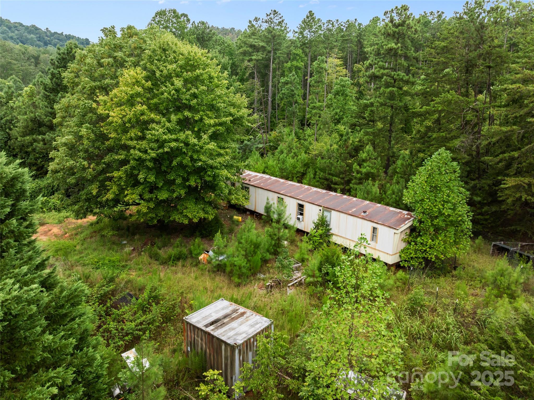 823 Silver Creek Road Property Photo 15