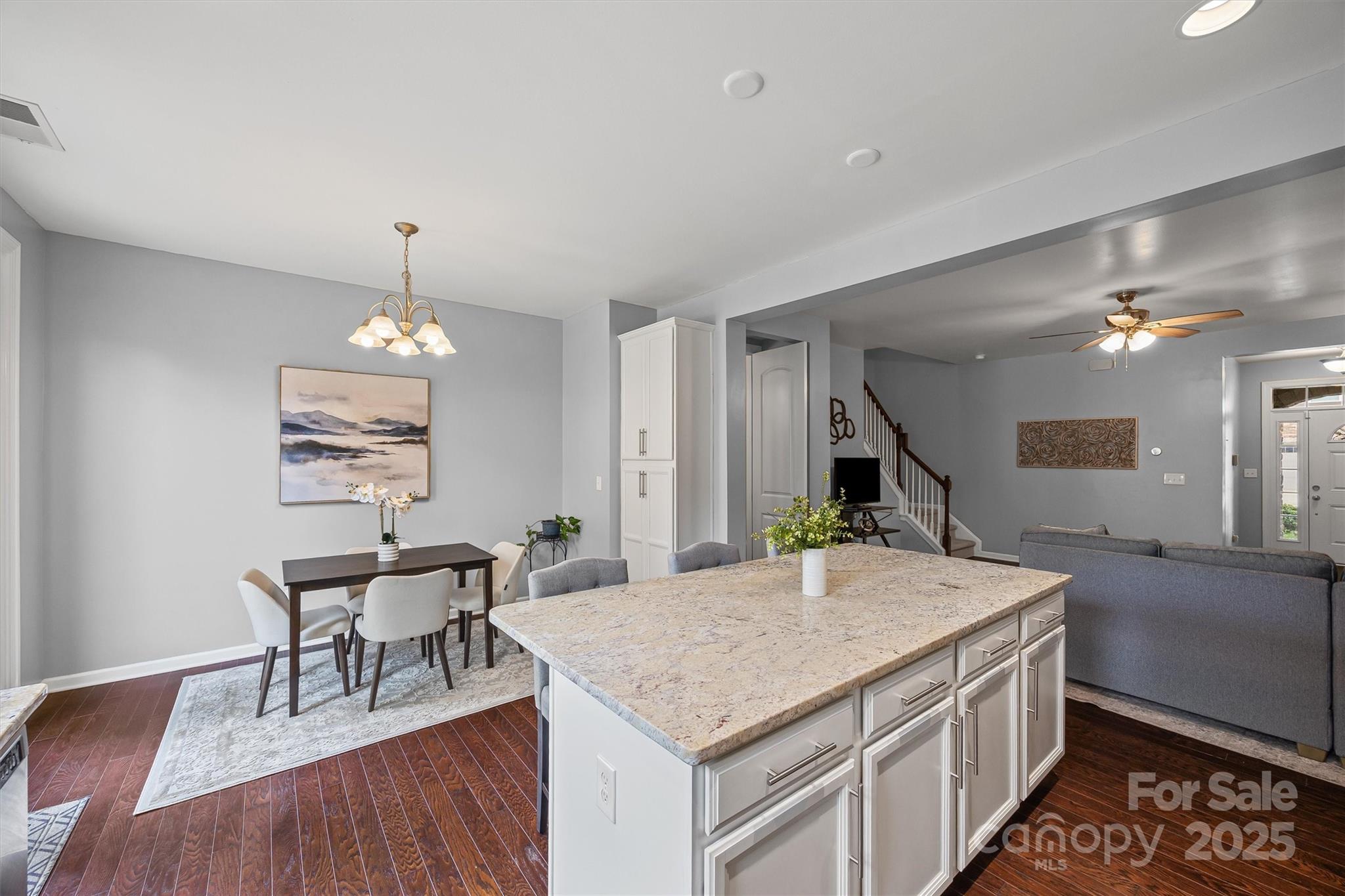 7333 Dulnian Way Property Photo 9