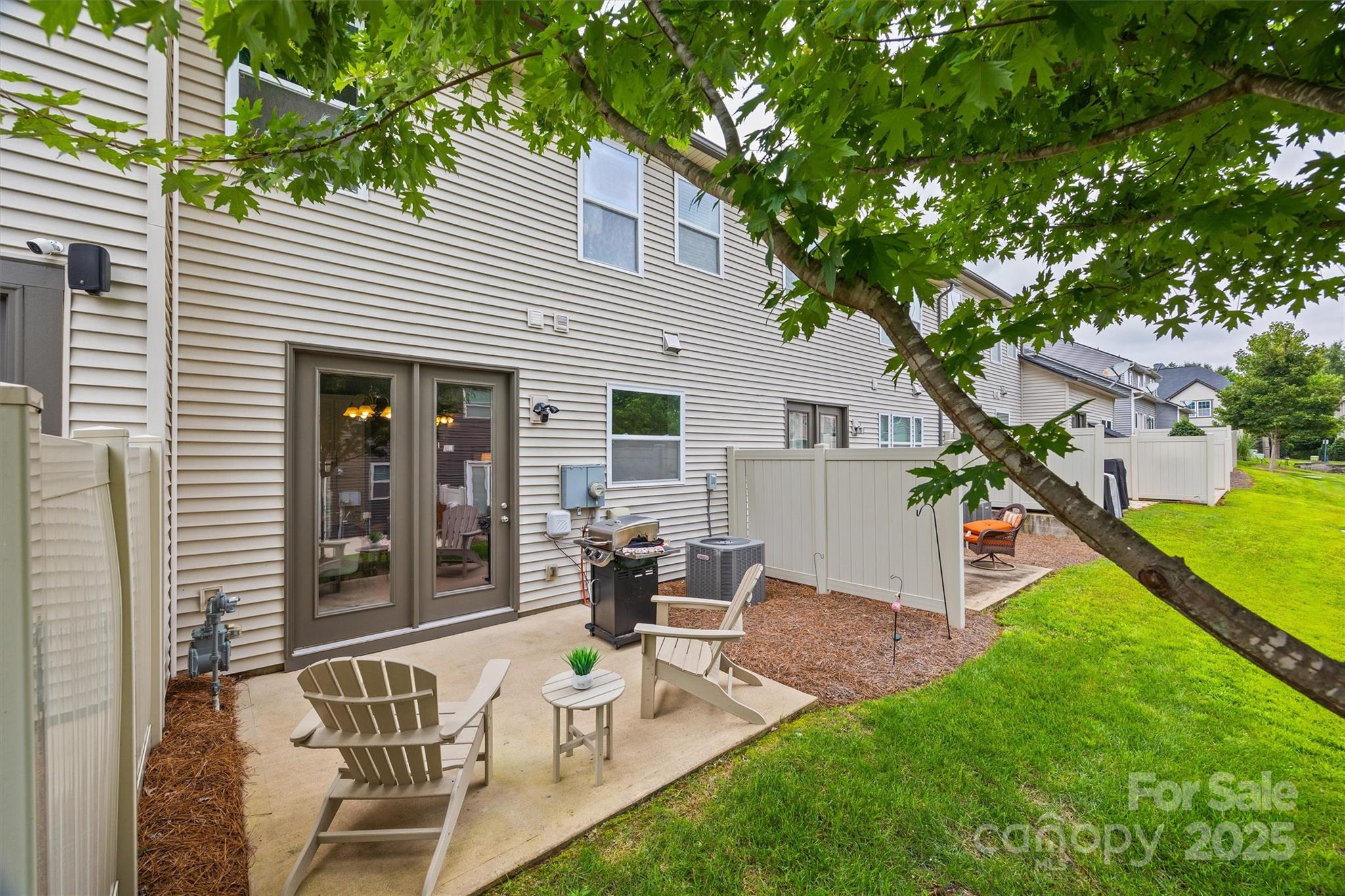 7333 Dulnian Way Property Photo 28