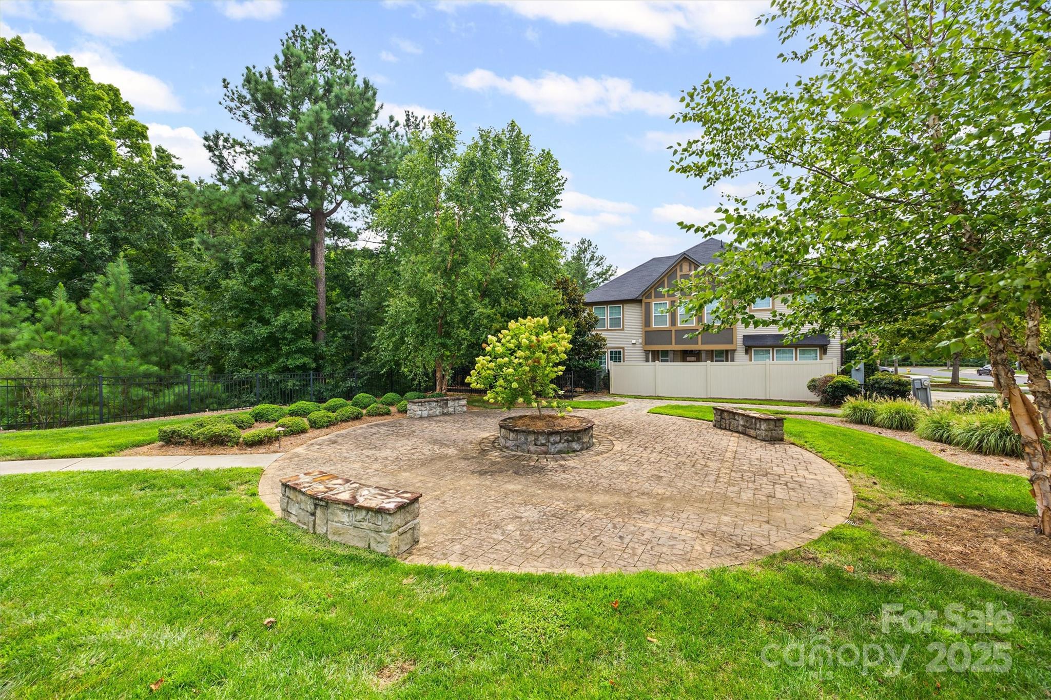 7333 Dulnian Way Property Photo 30