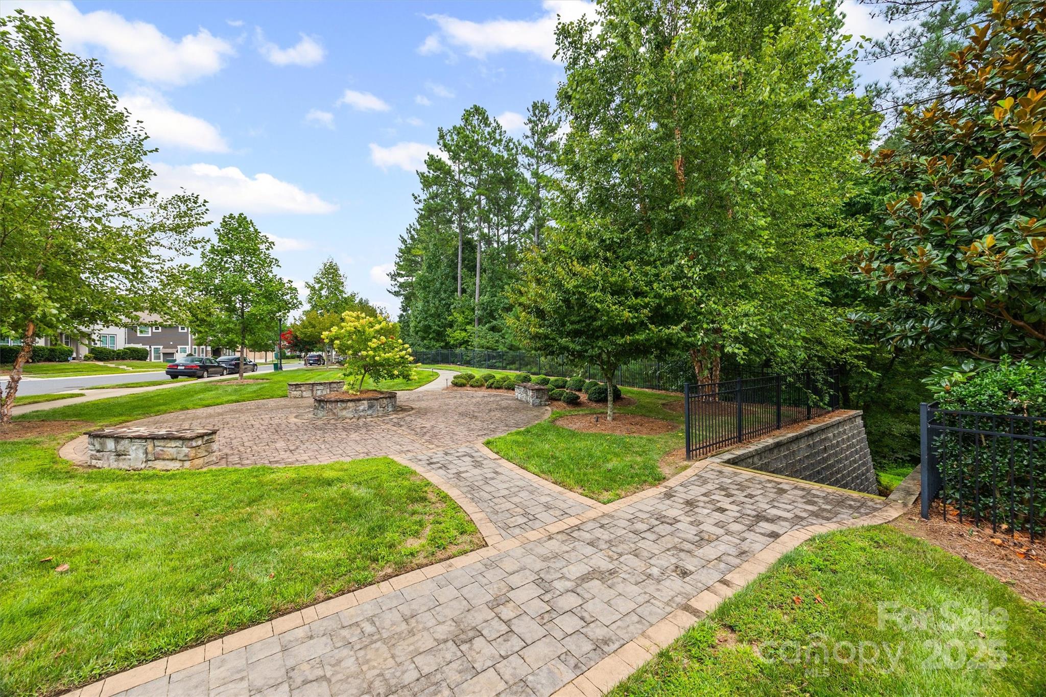 7333 Dulnian Way Property Photo 31