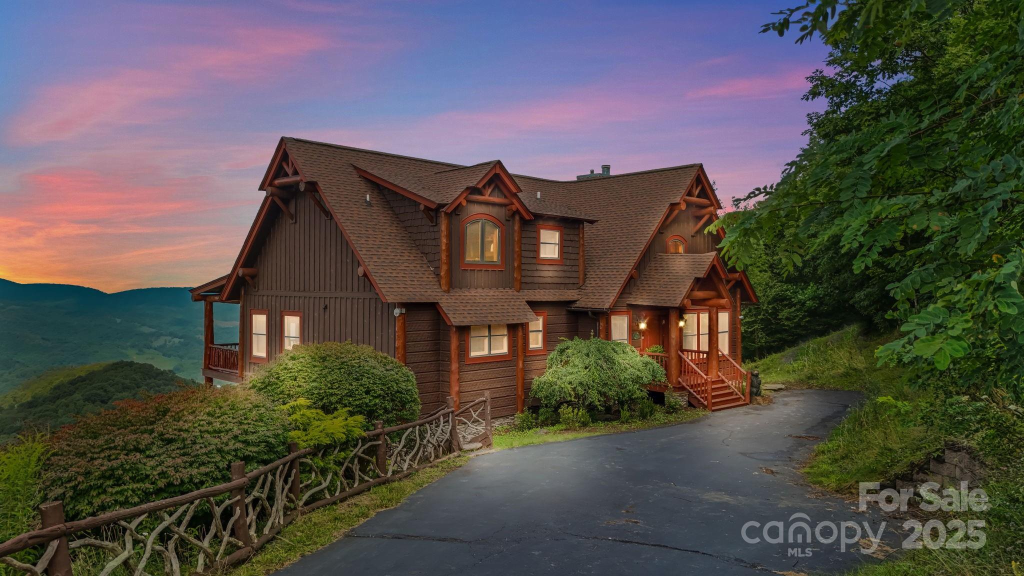 635 Acorn Nvno Property Photo 2