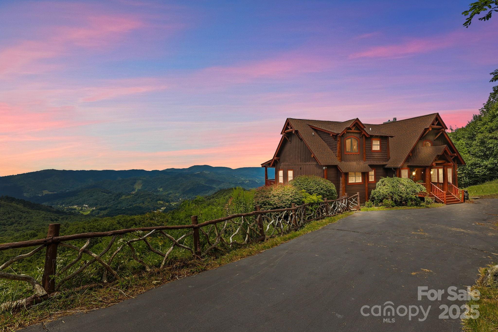 635 Acorn Nvno Property Photo 4