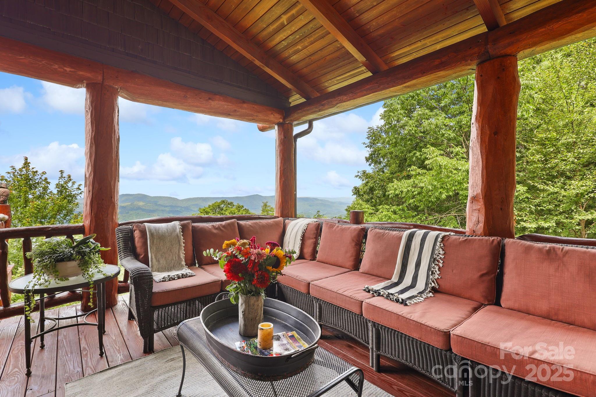 635 Acorn Nvno Property Photo 6