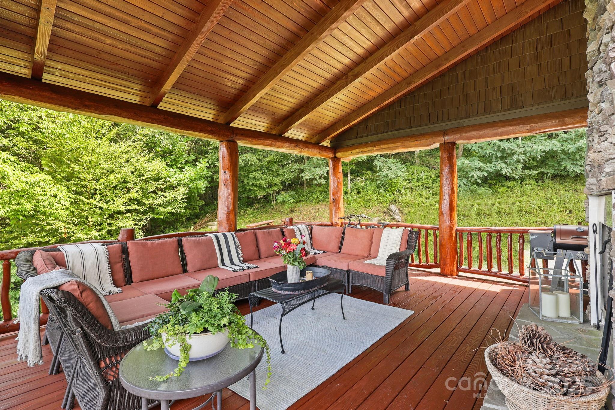 635 Acorn Nvno Property Photo 7