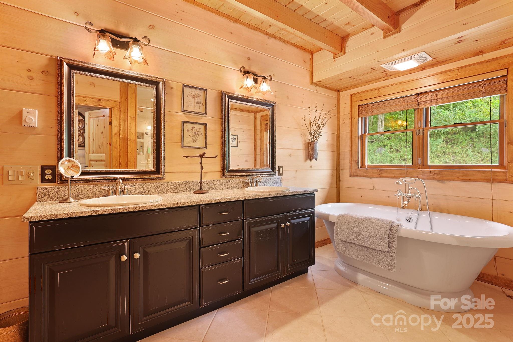 635 Acorn Nvno Property Photo 21