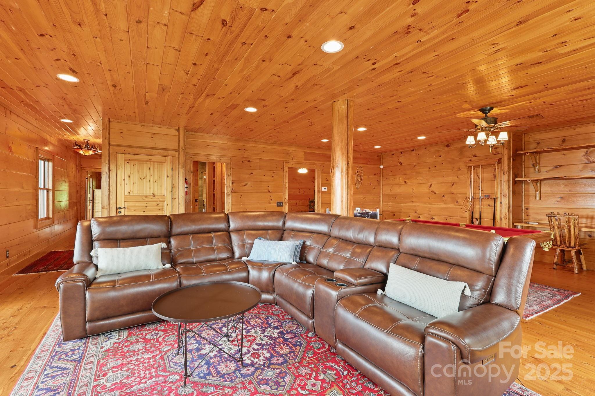 635 Acorn Nvno Property Photo 29