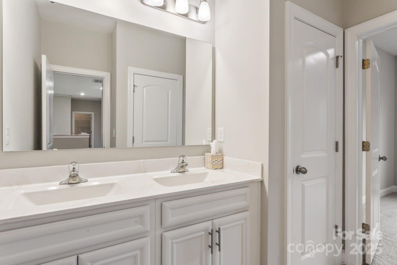 137 Rain Shadow Drive Property Photo 38